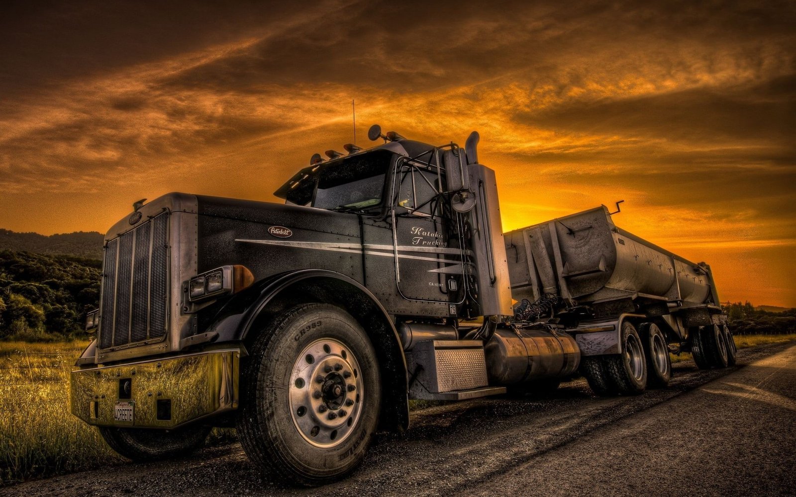 home-hero 629934-hdr-trucks-peterbilt-transportation-sky-mode-of