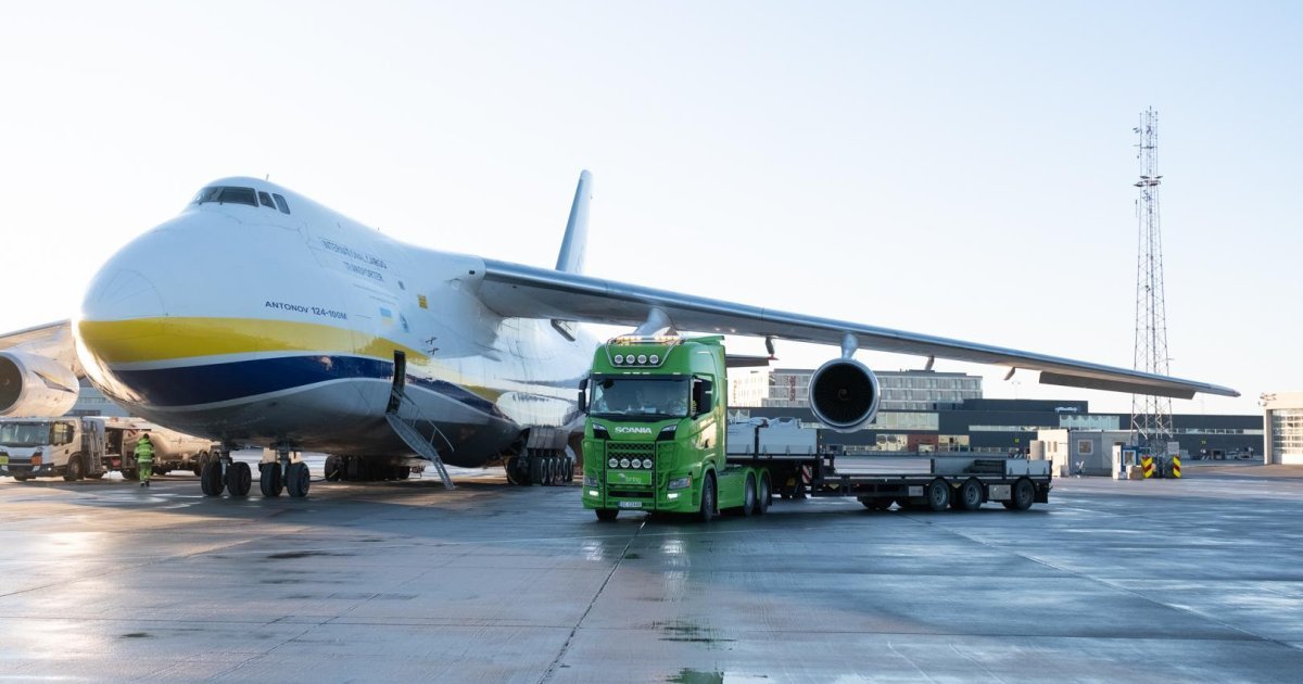 air-transport-and-truck